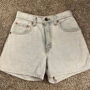 vintage levi's high waisted shorts